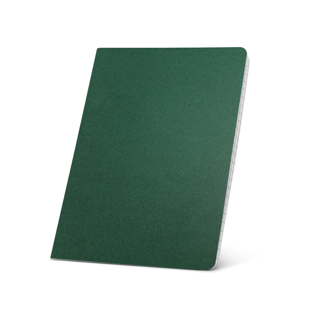 CADERNO A5 DE CAPA FLEXÍVEL EM CARTÃO KRAFT 100% RECICLADO, COM PÁGINAS PAUTADAS RECICLADAS